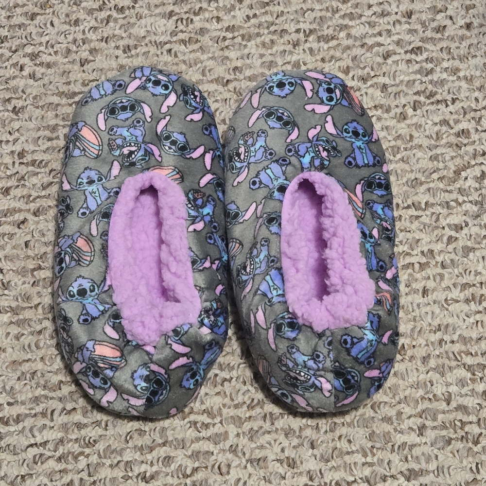 Disney Stitch Women’s Slippers – Fits Sizes 7–9, Gray with Purple Lining